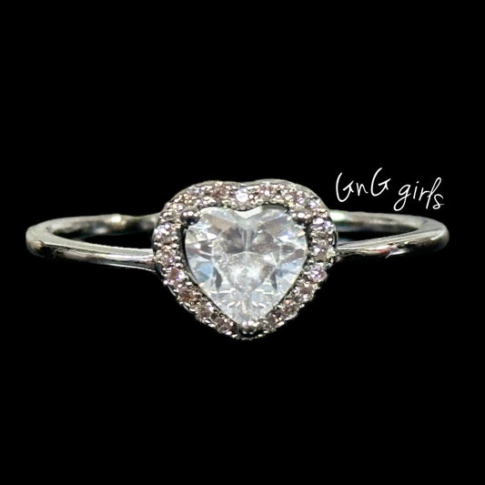 Heart Halo Ring Size V