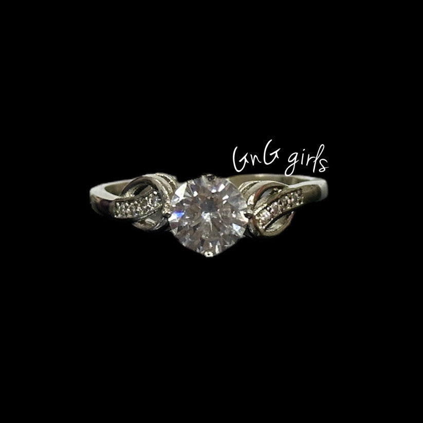 Solitaire Ring Size V